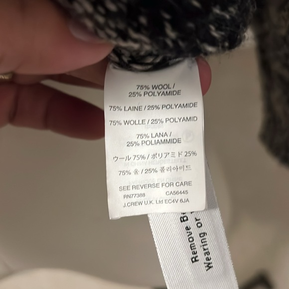 Fair isle sweater in gray and black knit - Picture 4 of 5